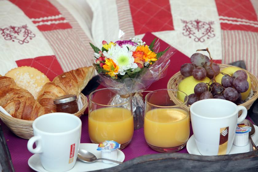 Logis Hotel Les Nympheas Chaufour-lès-Bonnières Dış mekan fotoğraf