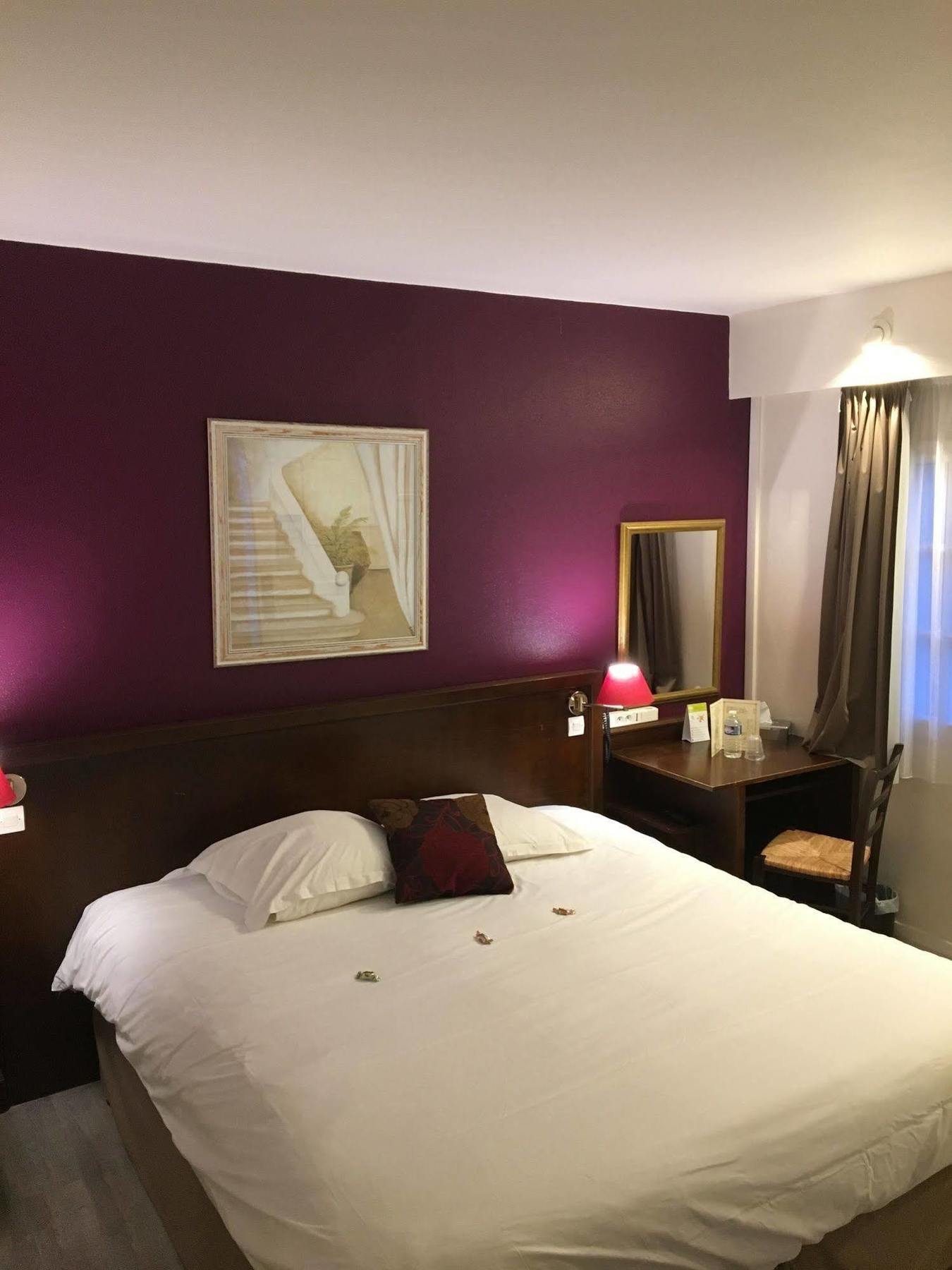 Logis Hotel Les Nympheas Chaufour-lès-Bonnières Dış mekan fotoğraf